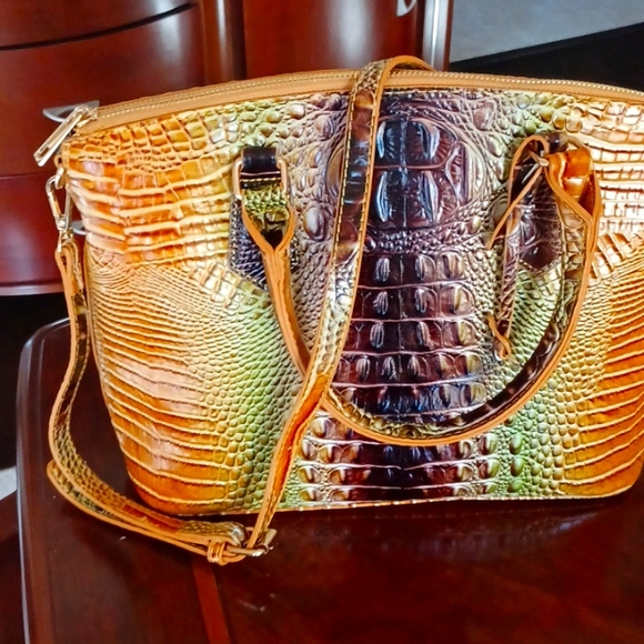 Women's handbags - Picture 8 of 8